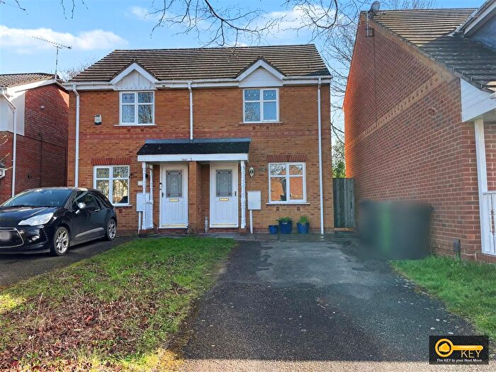 2 Bedroom Semi Detached House For Sale In Penshurst Way, Maple Park, CV11