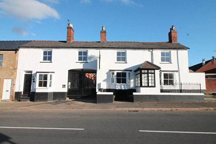 1 Bedroom Flat For Sale In Warwick Street Daventry Northamptonshire, NN11