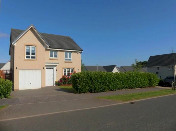 4 Bedroom Detached House To Rent In Clippens Drive, Edinburgh, EH17