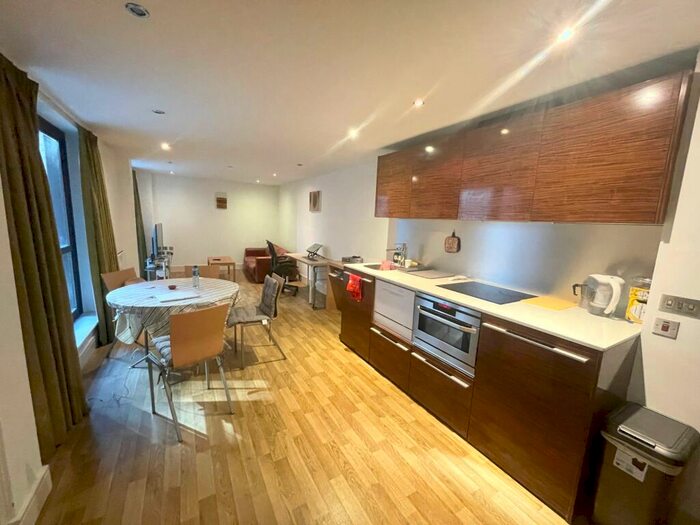 1 Bedroom Apartment To Rent In The Ropewalk, Nottingham, NG1