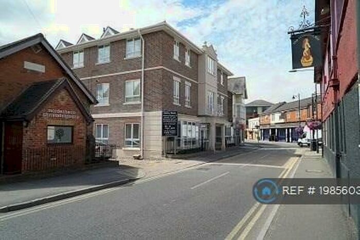 1 Bedroom Flat To Rent In York Road, Maidenhead, SL6