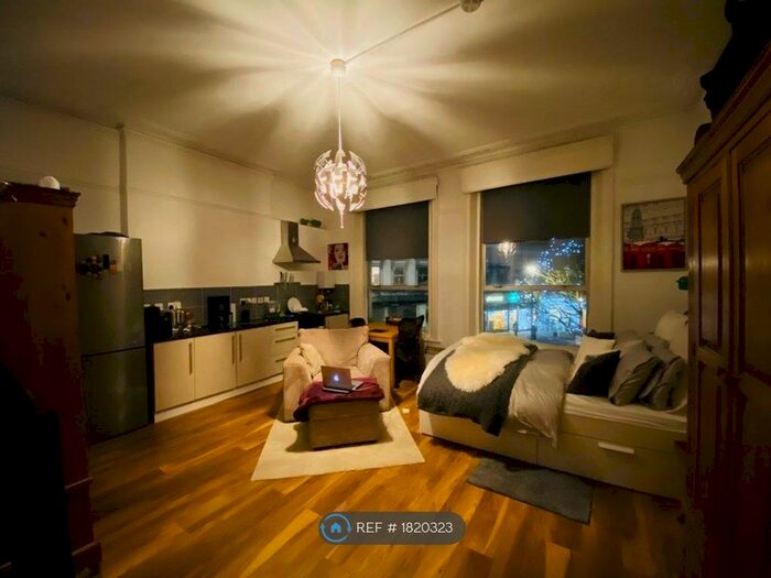 Studio To Rent In Belsize Lane, London, NW3