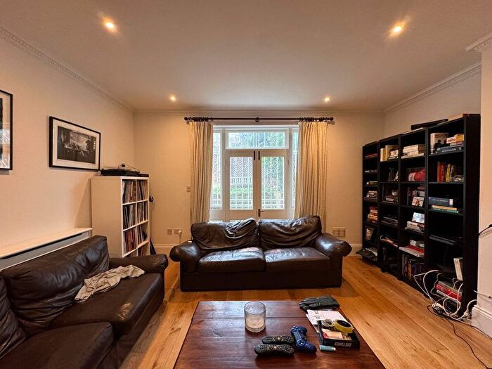 2 Bedroom Flat To Rent In Merton Rise, Belsize Park, NW3