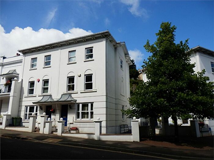 4 Bedroom End Of Terrace House To Rent In Meadfoot Sea Road, Torquay, TQ1
