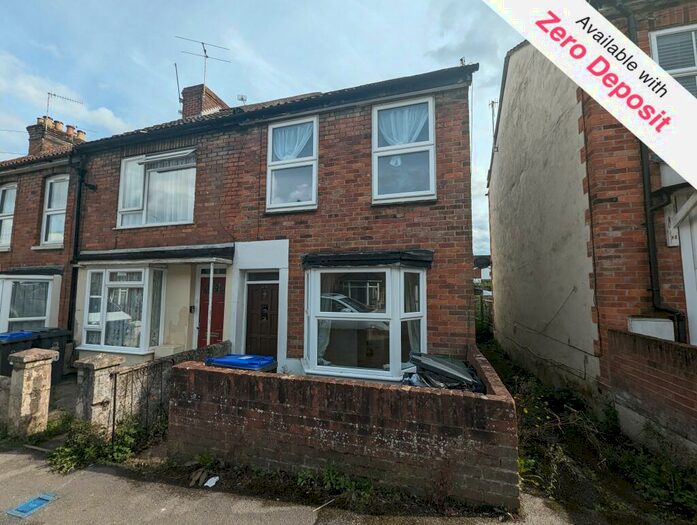 3 Bedroom Property To Rent In Salisbury, SP2