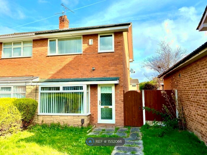 3 Bedroom Semi-Detached House To Rent In Burdett Avenue, Wirral, CH63