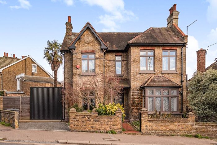 6 Bedroom Detached House For Sale In Vicars Hill, London, SE13