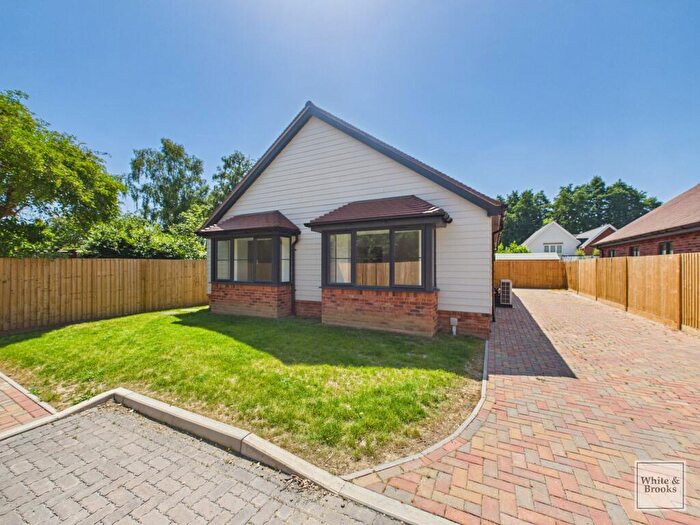 2 Bedroom Detached Bungalow For Sale In Orchard Mews, Nutbourne, PO18