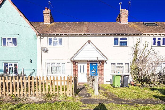 3 Bedroom Terraced House To Rent In Cross Keys Road, South Stoke, RG8