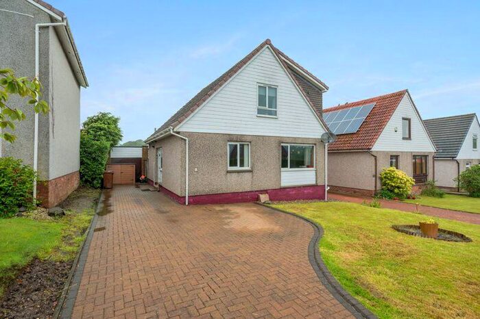 4 Bedroom Detached House For Sale In Porterfield, Comrie, KY12