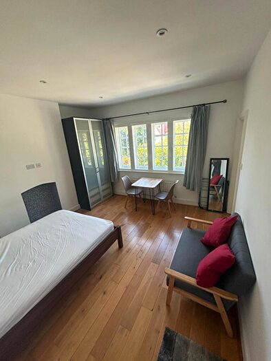 Studio To Rent In Ravenscroft Avenue, Golders Green, London, NW11