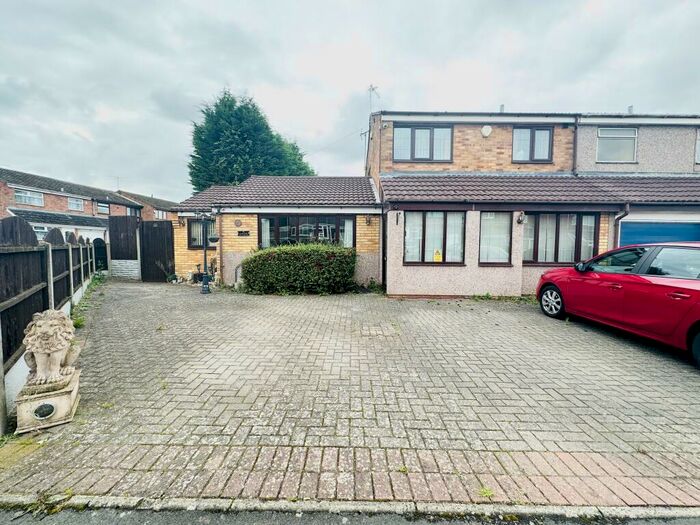 4 Bedroom House To Rent In Ernest Richards Road, Bedworth, CV12