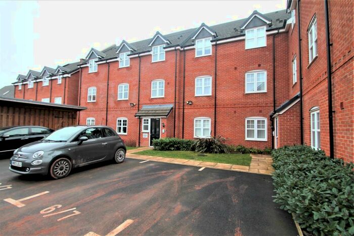 2 Bedroom Apartment To Rent In Raddlebarn Road, Birmingham, B29