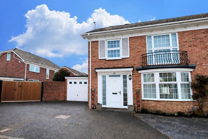 4 Bedroom Semi Detached House For Sale In Cobay Close, Hythe, Kent, CT21