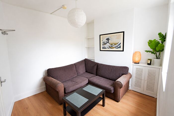 3 Bedroom House To Rent In Richards Street, Cathays, CF24