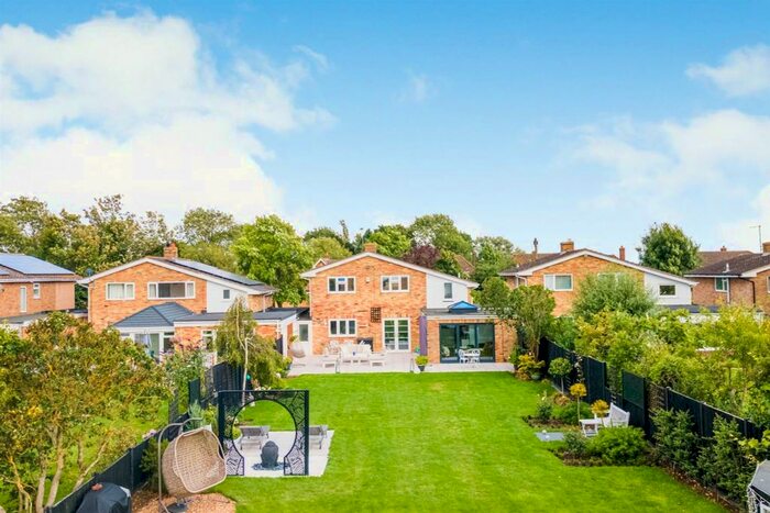 4 Bedroom Detached House For Sale In Church End, Ravensden, Bedford, MK44