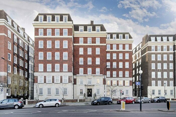 2 Bedroom Flat To Rent In Warwick Gardens, London, W14