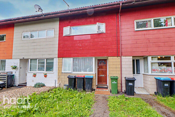 3 Bedroom Terraced House For Sale In Sunningdale Way, Milton Keynes, MK3