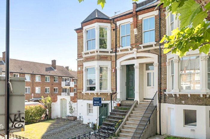1 Bedroom Apartment For Sale In Jerningham Road, London, SE14