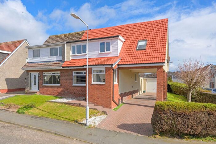 4 Bedroom Semi Detached House For Sale In Cairnwell Place, Cairneyhill, KY12