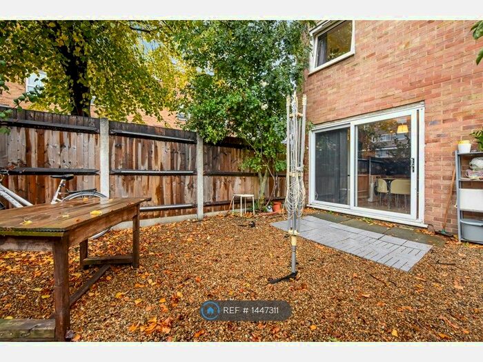 4 Bedroom Flat To Rent In Portia Way, London, E3