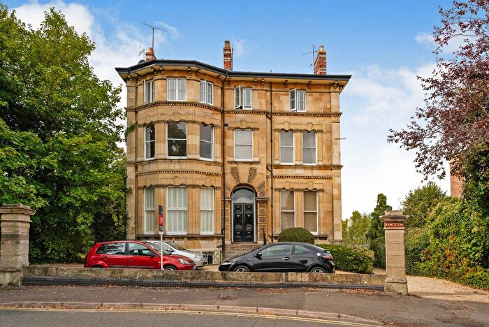 1 Bedroom Flat To Rent In Kingston, Cheltenham, GL50