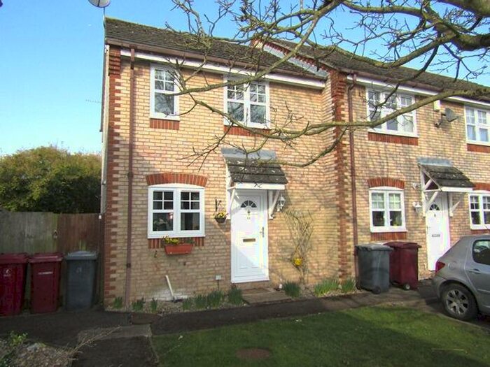 2 Bedroom End Of Terrace House To Rent In Manor Park Close, Tilehurst, Reading, RG30