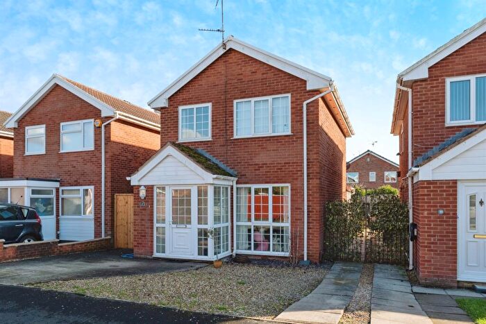 3 Bedroom Detached House For Sale In Conway Close, Saltney, Chester, CH4