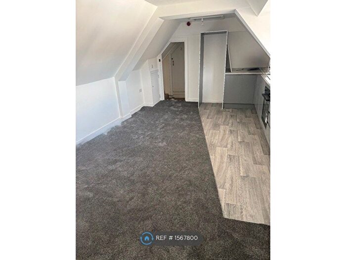 1 Bedroom Flat To Rent In Bridgeland Street, Bideford, EX39