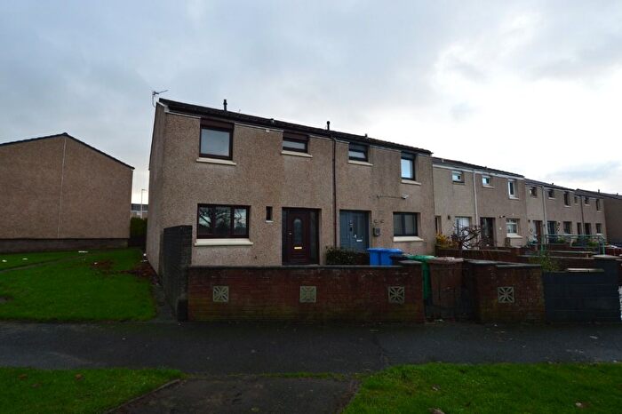 3 Bedroom Flat To Rent In Meldrum Court, Dunfermline, KY11