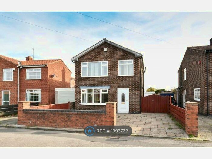 3 Bedroom Detached House To Rent In Eastway, York, YO31