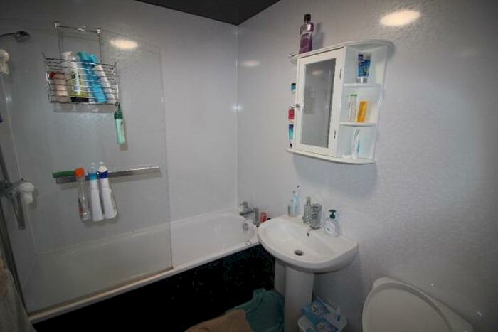 5 Bedroom Flat To Rent In Coniston Avenue, Newcastle Upon Tyne, NE2