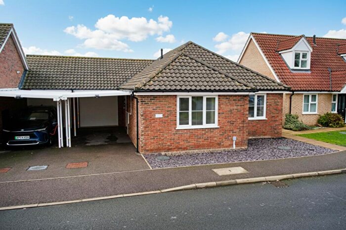 3 Bedroom Detached Bungalow For Sale In Bloodhound Road, Watton, Thetford, IP25