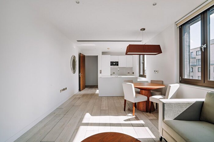 1 Bedroom Flat To Rent In Bennet Street, St James's, SW1A