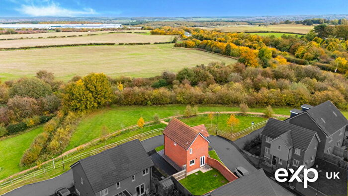 3 Bedroom Detached House For Sale In Orchid Grove, Shirebrook, Mansfield, NG20