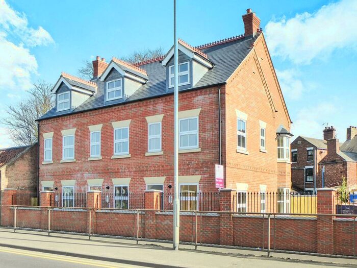 3 Bedroom Town House To Rent In St Dominic Close, Wisbech, PE13