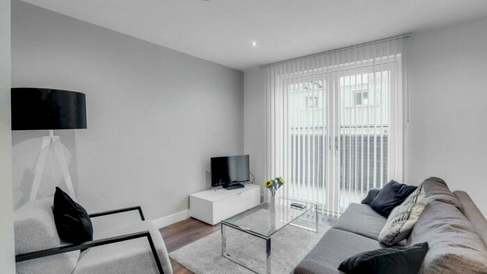 2 Bedroom Town House To Rent In Greengate New Bridge Street Salford, M3