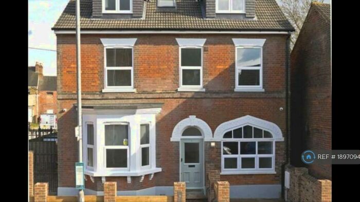 1 Bedroom Flat To Rent In Wenlock Street, Luton, LU2