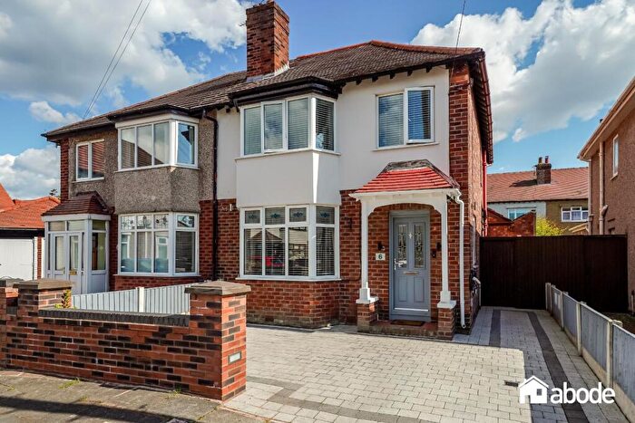 3 Bedroom Semi Detached House For Sale In Earls Close, Liverpool, L23