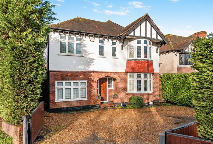 4 Bedroom Detached House For Sale In London Road, Ewell, Epsom, KT17