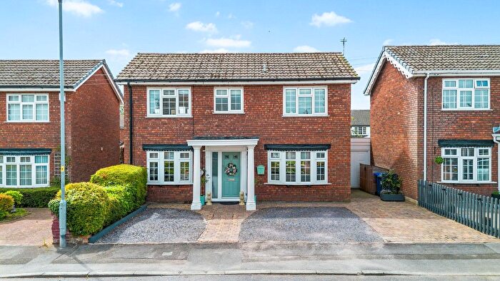 3 Bedroom Detached House For Sale In Henderson Close, Great Sankey, WA5