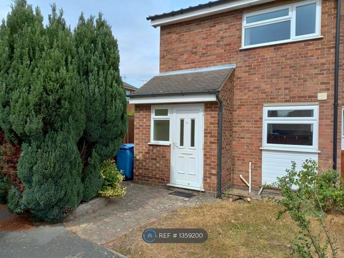 2 Bedroom End Of Terrace House To Rent In Matlock Close, Ipswich, IP2