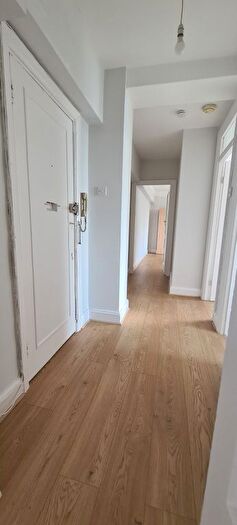 2 Bedroom Flat To Rent In Hornsey Lane, London, N6