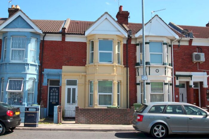 1 Bedroom Flat To Rent In Eastney Road, Southsea, PO4