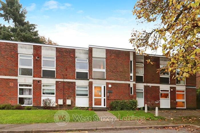 2 Bedroom Flat To Rent In Brantwood Gardens, West Byfleet, KT14