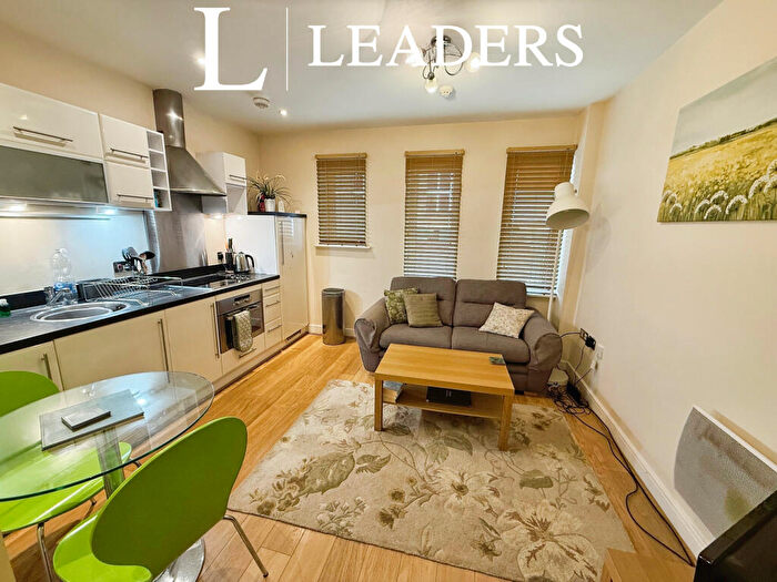 Apartment To Rent In Oceana Boulevard, Southampton, SO14