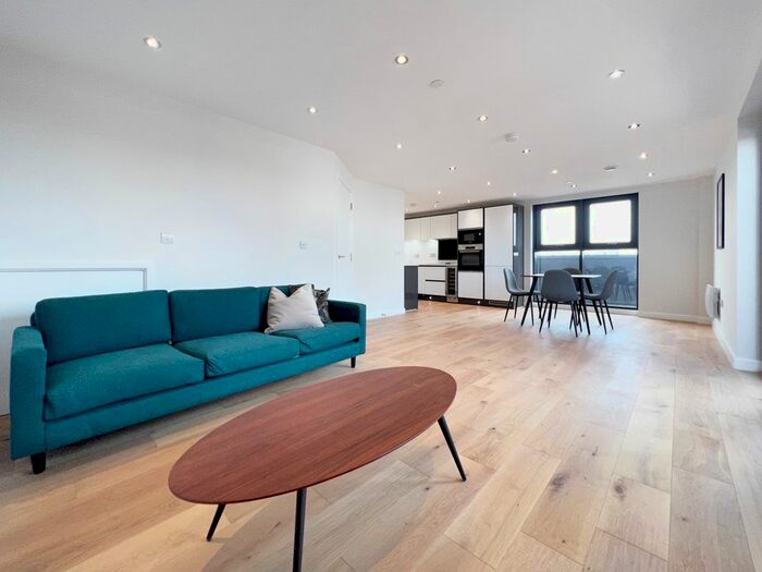 2 Bedroom Flat To Rent In Block E, Victoria Riverside, Leeds City Centre, LS10