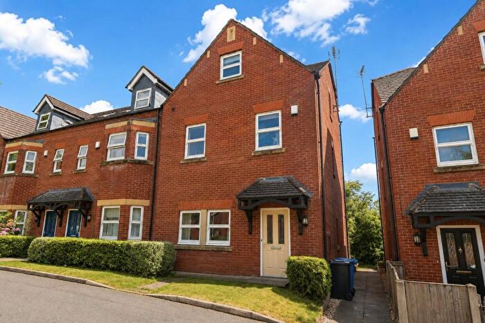 5 Bedroom End Of Terrace House For Sale In Grosvenor Gardens, Wrexham, LL11