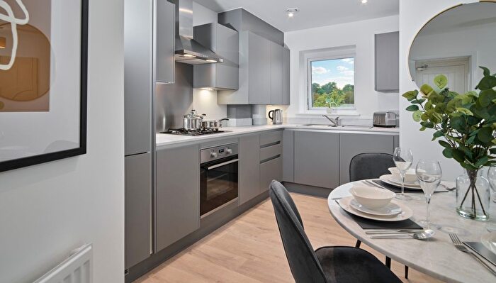 1 Bedroom Flat For Sale In "Blenheim " At Tiltman Avenue, Greenhithe, DA9