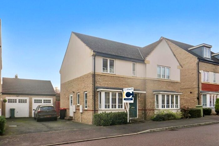 4 Bedroom Property For Sale In Sakura Walk, Willen Park, Milton Keynes, MK15